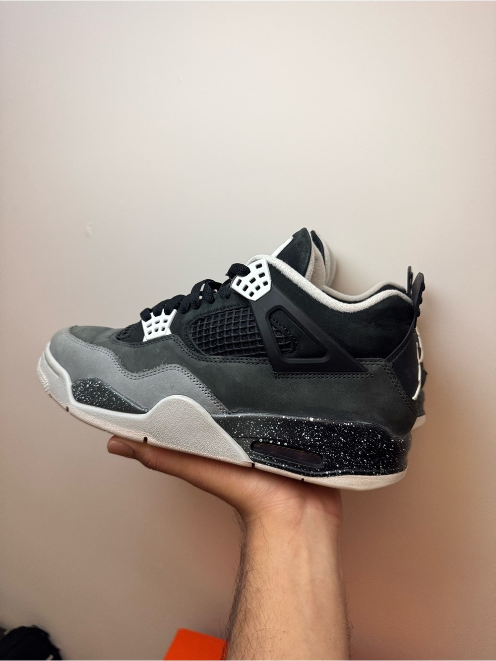 Aie Jordan 4 Men's Low-Top Sneakers in Black, Gray & White